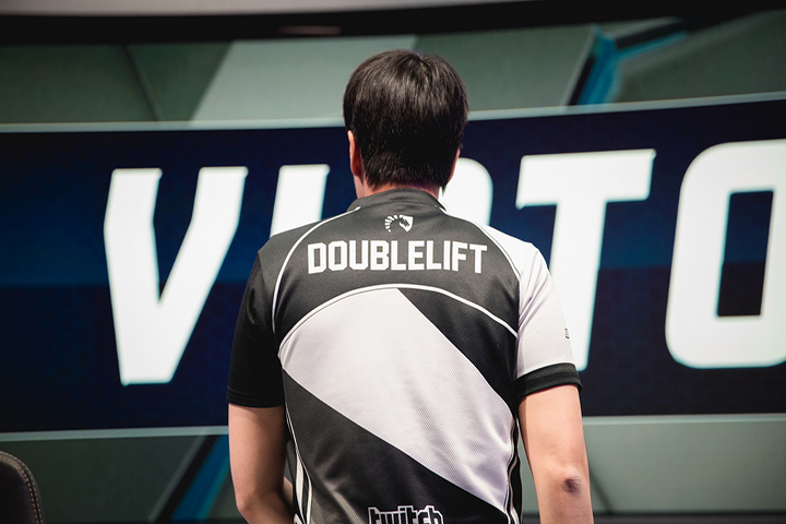 LoL：Doublelift，他的家庭悲劇